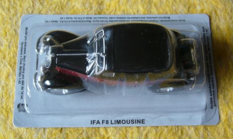 ifa_f8_limousine_deagostini_01.jpg